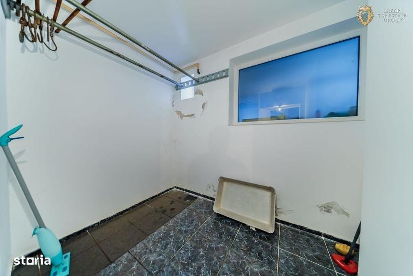 Casă cu 4 camere decomandat în Pârneava
