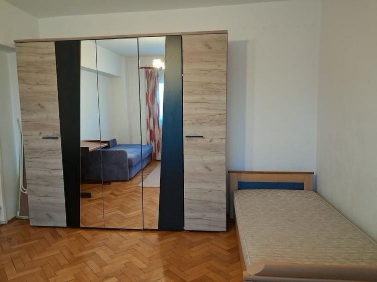 Apartament cu 2 camere decomandat în Grigorescu