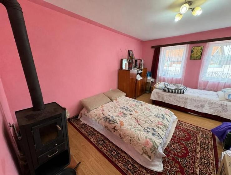 Casă cu 2 camere cu Teren 868 Mp în Central