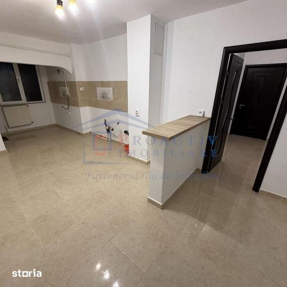 Apartament cu 4 camere decomandat în Obcini