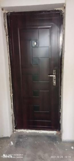 Apartament cu 4 camere decomandat în Calea București