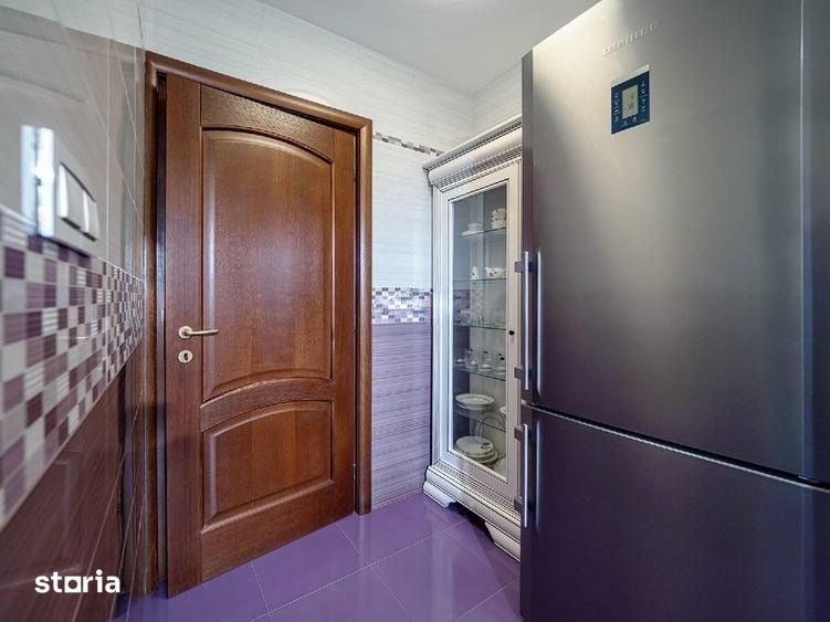 Apartament cu 4 camere decomandat în Centrul Civic