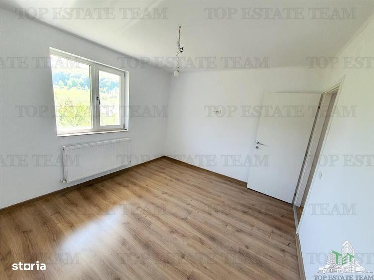 Casă cu 3 camere în Noapteș