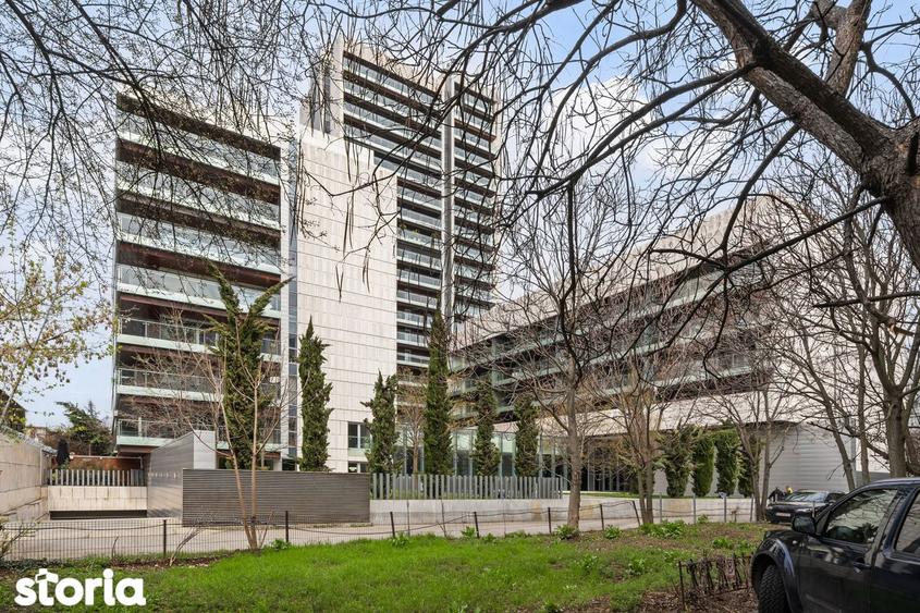 Apartament cu 4 camere, mobilat în Central