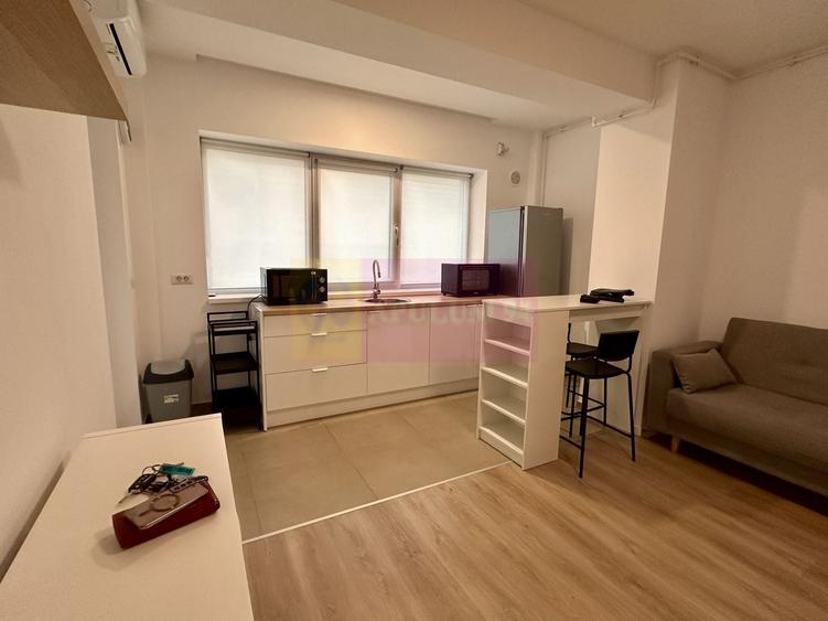 Apartament cu 2 camere semidecomandat în Sebastian