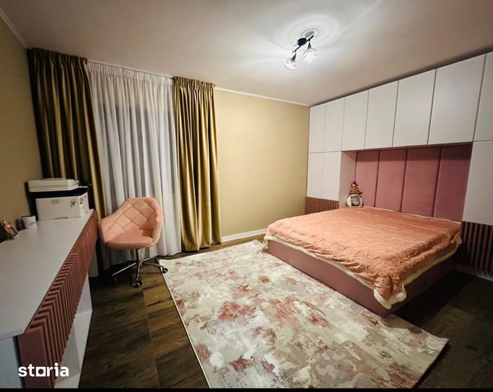 Casă cu 4 camere cu Teren 500 Mp în Țițești