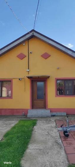 Casă cu 3 camere cu Teren 875 Mp în Lumina