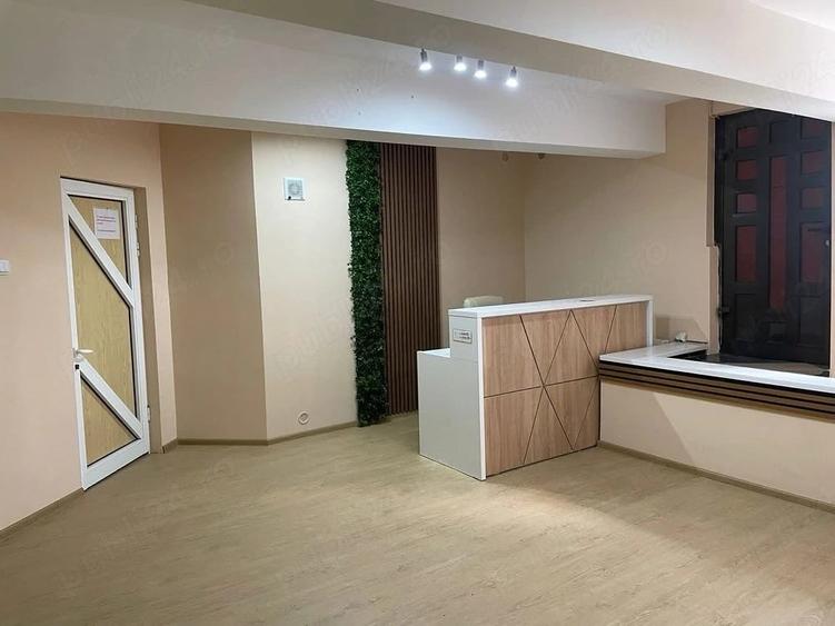 Spațiu comercial, de 70 mp, în Neptun