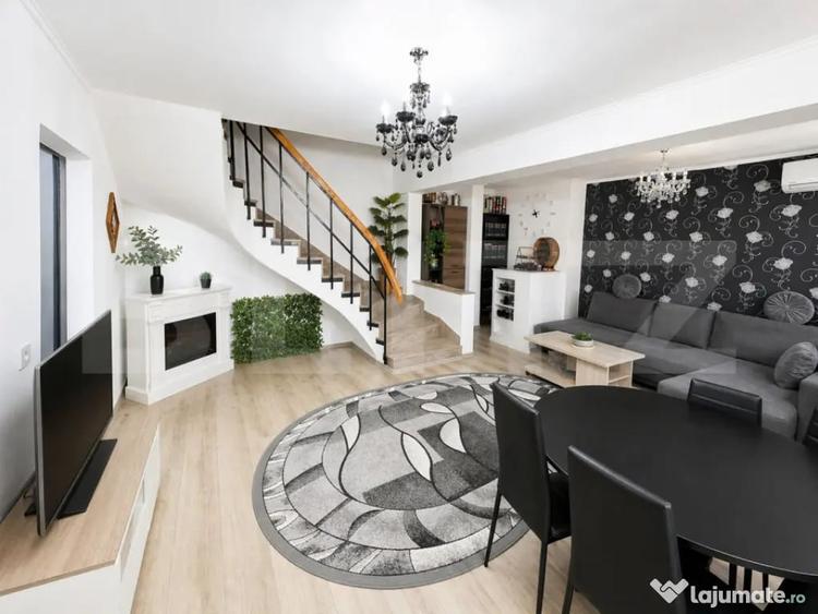 Apartament cu 5 camere decomandat în Cetate
