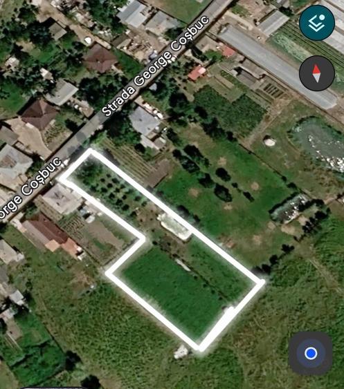 Teren de 2300 mp, în Central