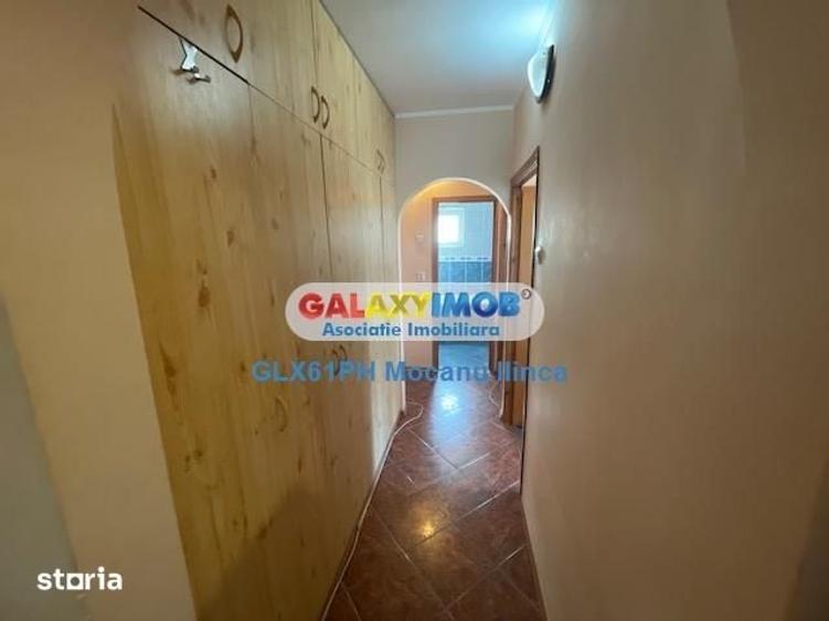 Apartament cu 3 camere decomandat în Peneș Curcanul