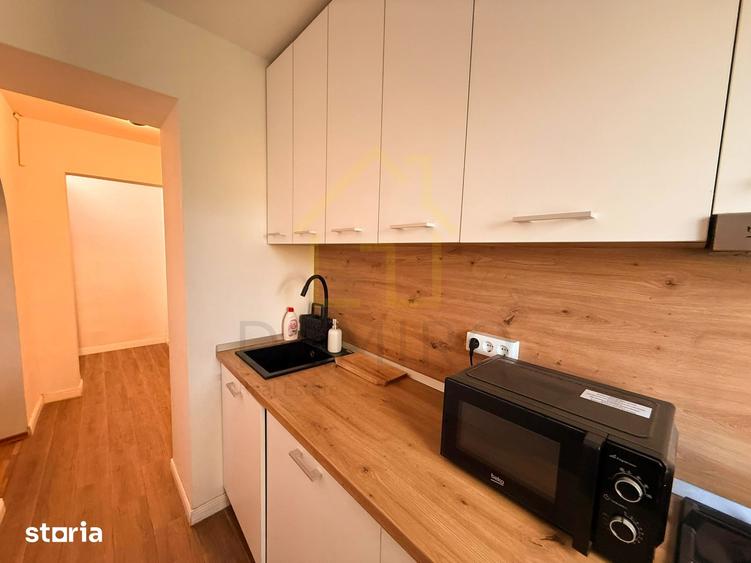Apartament cu 3 camere decomandat în Berceni