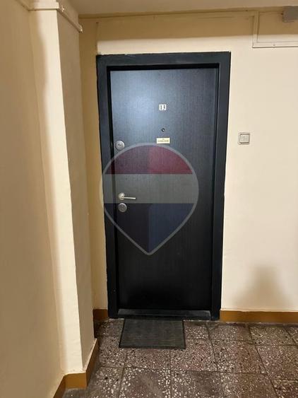 Apartament cu 3 camere decomandat în Rogerius
