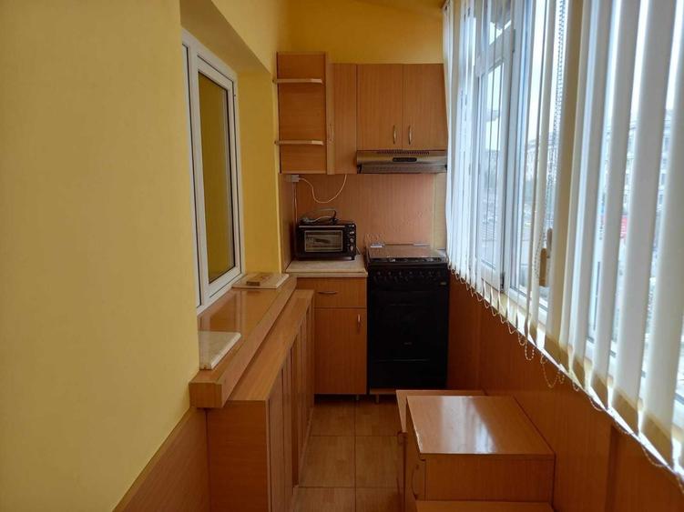 Apartament cu 3 camere decomandat în Popoveni