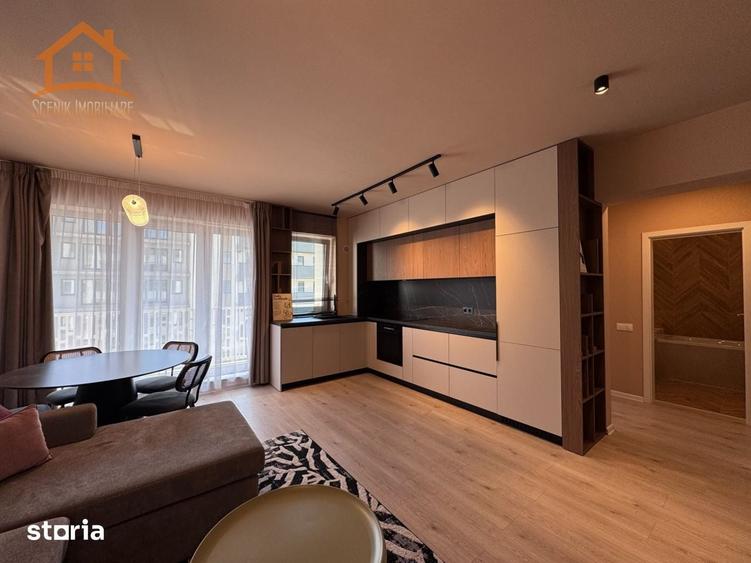Apartament cu 2 camere decomandat în Tractorul