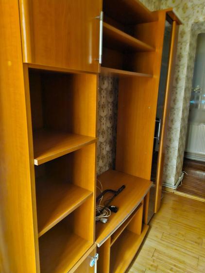 Apartament cu 3 camere decomandat în Exterior Vest