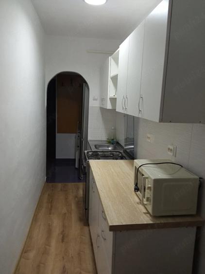 Garsonieră decomandată în Central