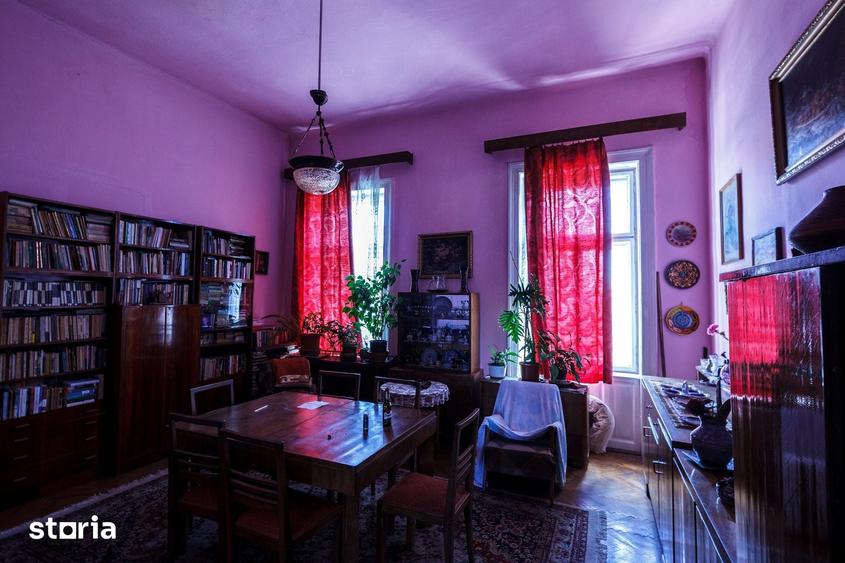 Apartament cu 4 camere în Central