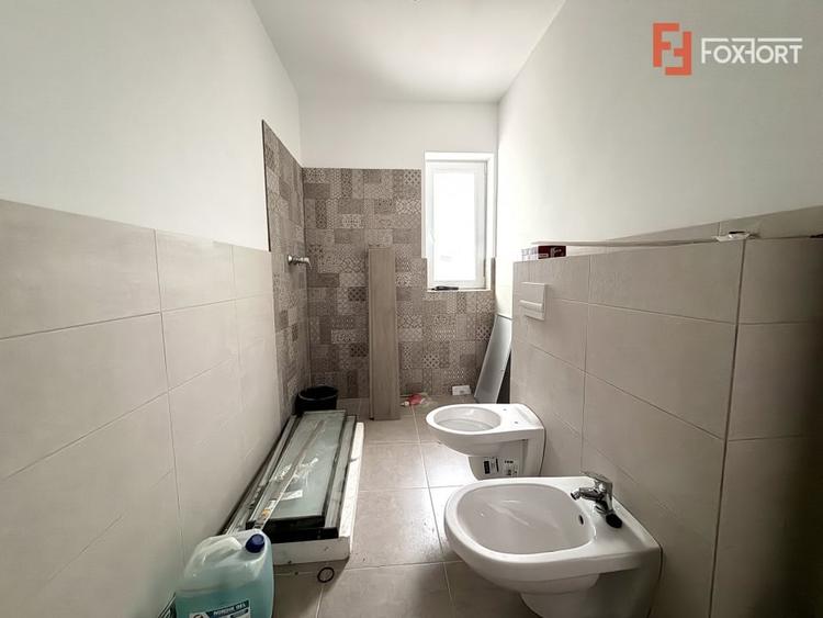 Casă individuală cu 3 camere cu Teren 420 Mp în Sânmihaiu Român