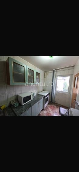 Crangasi, piata, metrou, 3 camere decomandat