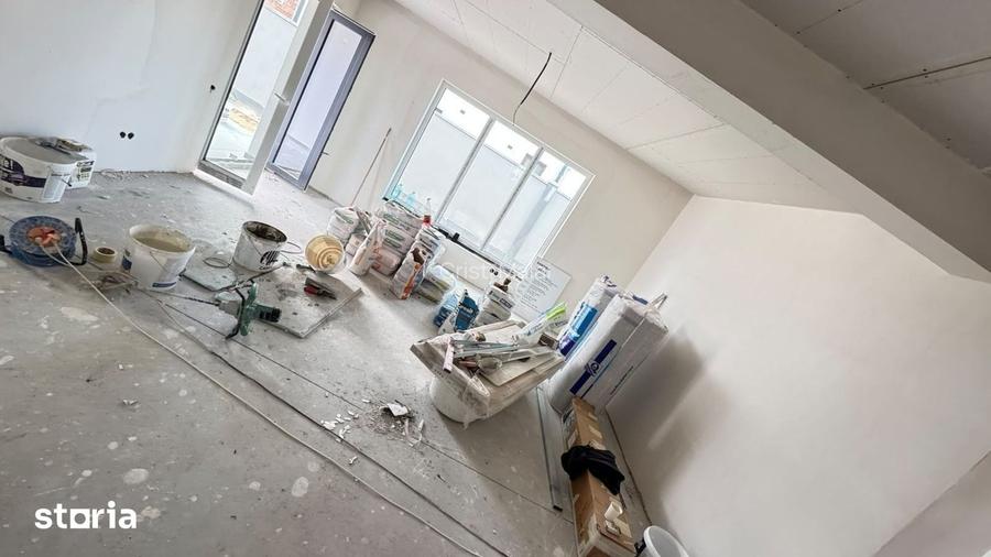 Casă cu 5 camere cu Teren 424 Mp în Cetate