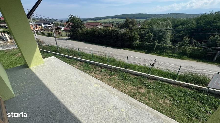 Casă cu 4 camere în Sadu
