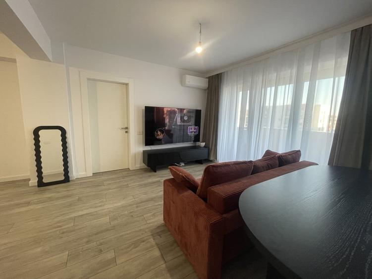 Apartament cu 2 camere decomandat în Sud