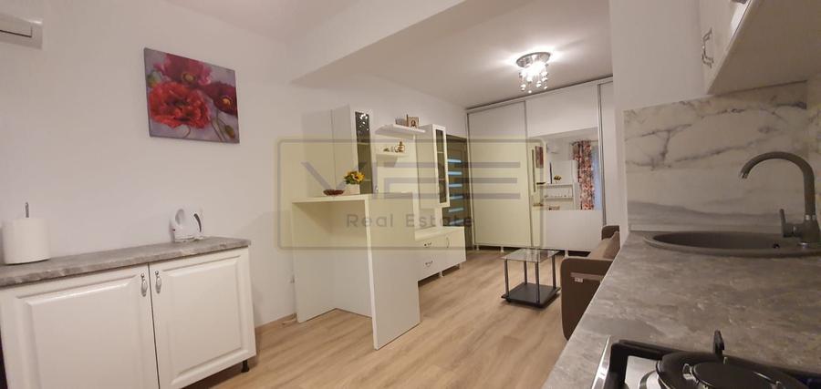 Apartament cu 2 camere semidecomandat, mobilat în Tătărași
