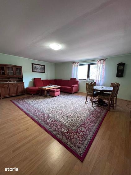 Casă cu 2 camere cu Teren 2380 Mp în Iacobeni