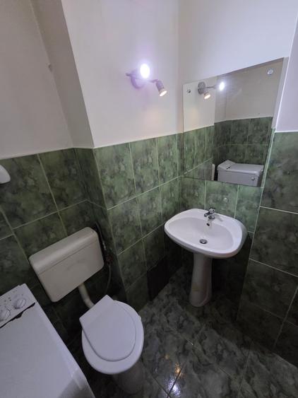 Apartament 3 camere Bld 21 Decembrie, et2/6, decomandat, parcare - 12