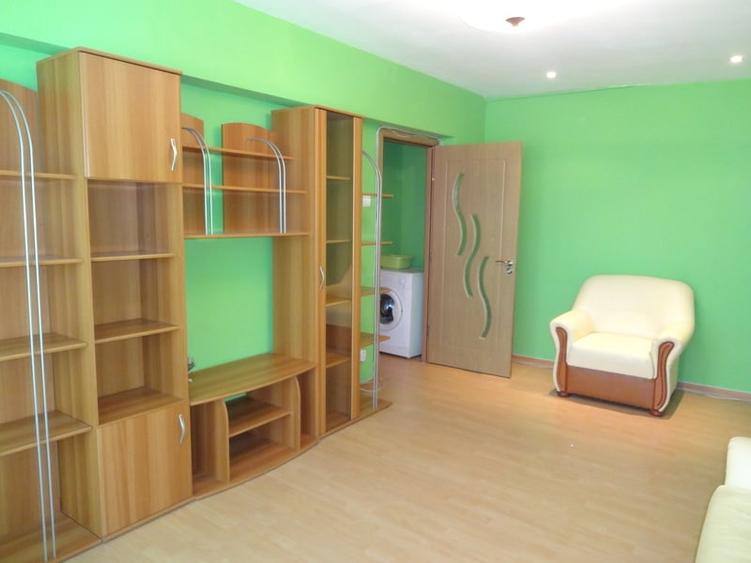 Apartament cu 2 camere semidecomandat în Vitan
