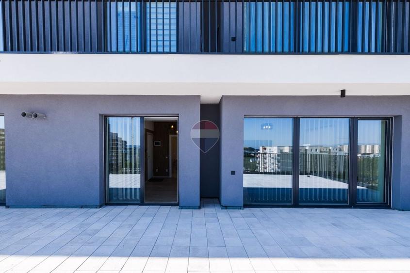 Apartament cu 2 camere decomandat, mobilat în Tractorul