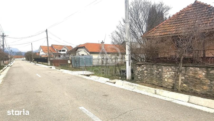 Casă cu 3 camere cu Teren 3019 Mp în Lelești