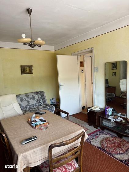 Apartament cu 2 camere decomandat în Podgoria