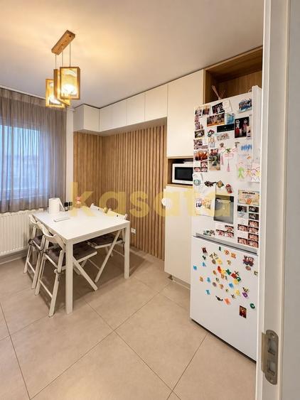 Apartament cu 3 camere decomandat, mobilat în Vitan Mall