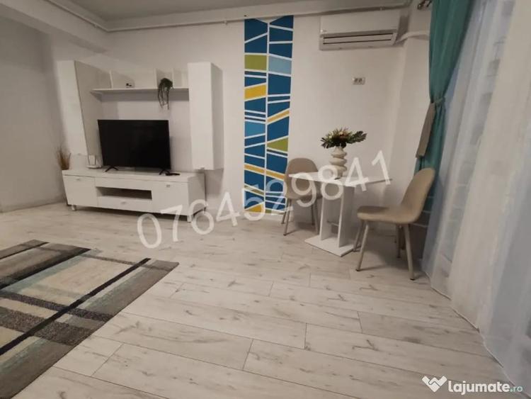 Apt. 2 cam. Central Address, bloc 2022 zona 13 Septembrie,Str. Nasaud - 9