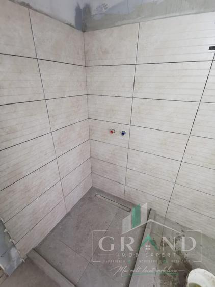 Casă individuală cu 5 camere cu Teren 700 Mp în Chinteni