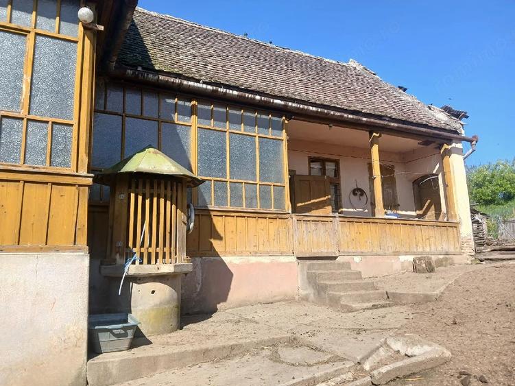 Casă cu 4 camere cu Teren 1075 Mp în Bălcaciu