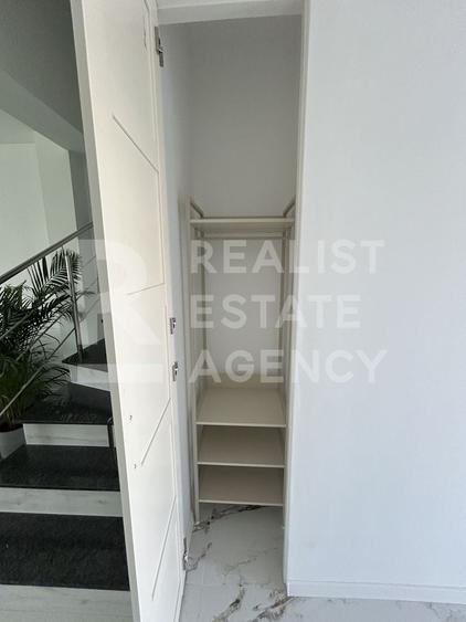 Casă individuală cu 4 camere cu Canalizare în Exterior Nord