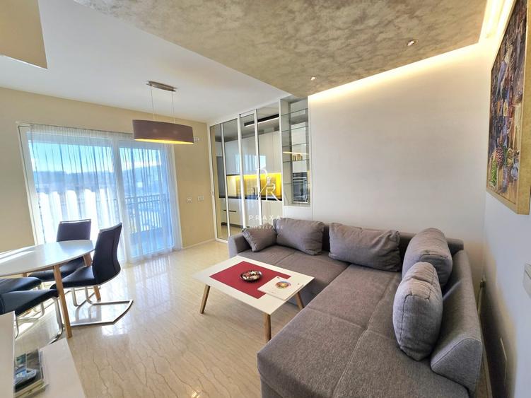 Apartament cu 2 camere decomandat, mobilat în Florești