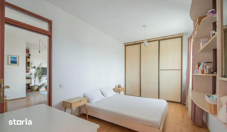 Apartament cu 2 camere decomandat în Central — fotografia 1