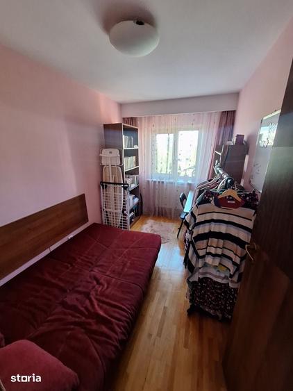 Apartament cu 3 camere decomandat în Ostroveni