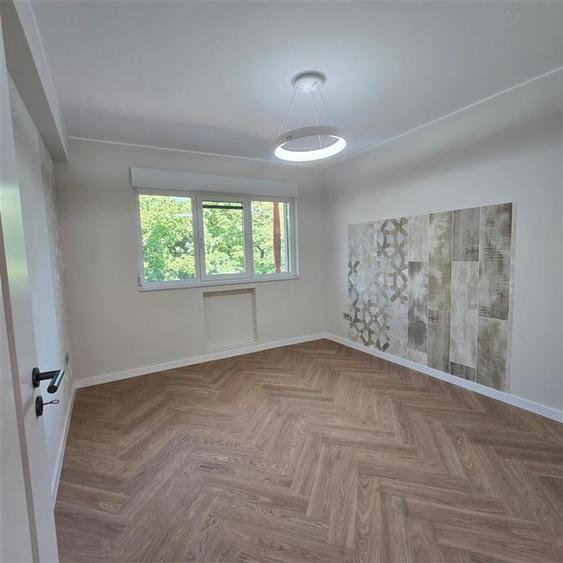 Apartament cu 4 camere decomandat în Copou