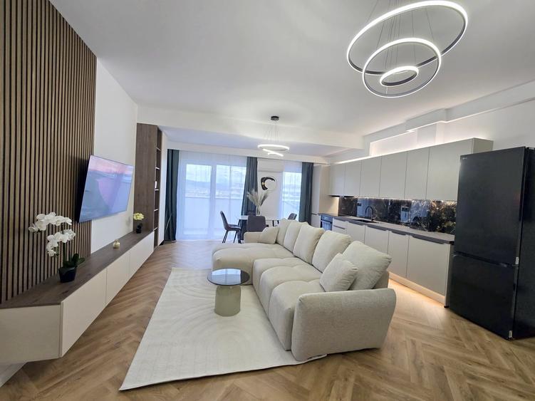 Apartament cu 2 camere semidecomandat în Florești