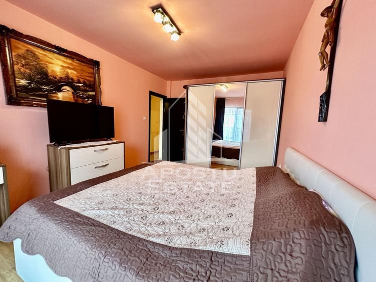 Duplex cu 4 camere cu Canalizare în Giroc