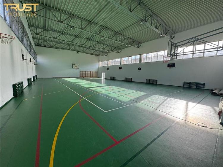 Spațiu comercial, de 1,350 mp, în Mănăștur