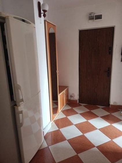 Apartament cu 3 camere decomandat, mobilat în Militari