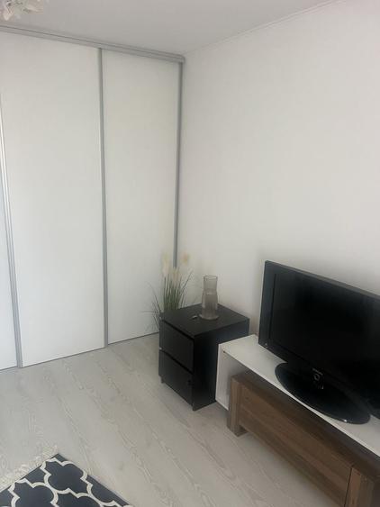 Inchiriez apartament 2 camere - 3