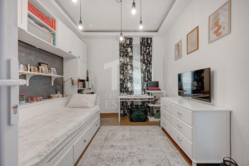 Apartament cu 4 camere decomandat, mobilat în Cișmigiu