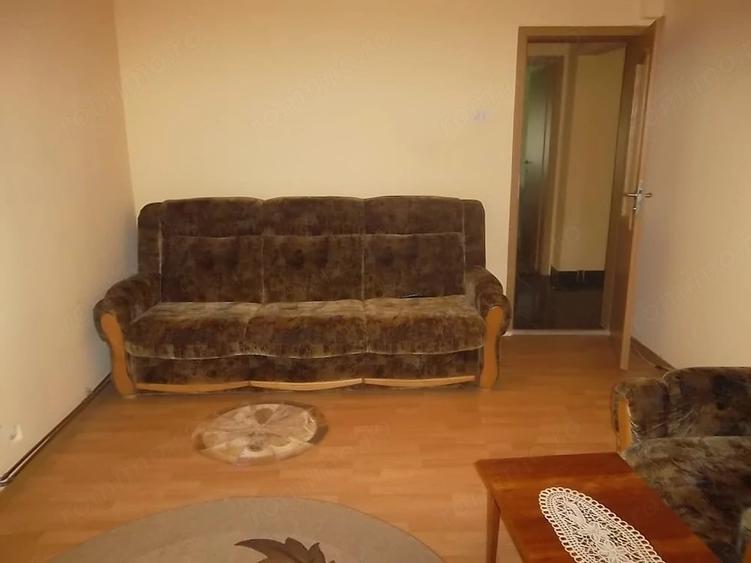 Apartament cu 2 camere decomandat în Piața Centrală